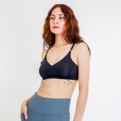 BRA TIRANTE DELGADO ESCOTE SEMI V