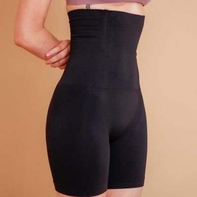 PANTI FAJA SHORT ALTA NEGRO